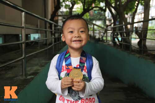 Thợ sửa điện tử Lê Văn Công & động lực để phá kỷ lục TG - 9