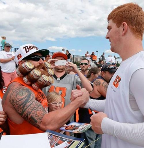 Đàn ông để râu cũng có cái lợi - 4