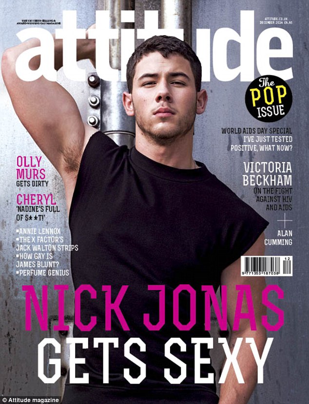 Nick Jonas khoe cơ bắp trên tạp chí đồng tính - 1