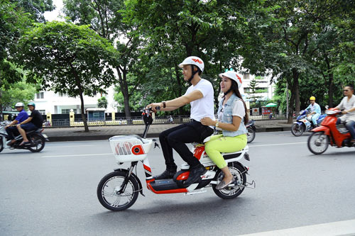 Dòng xe đạp điện giá rẻ hút khách trên thị trường - 1