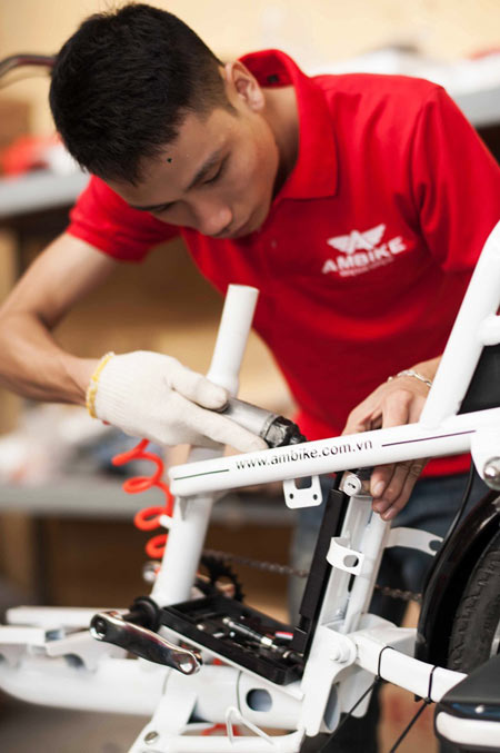 Dòng xe đạp điện giá rẻ hút khách trên thị trường - 2