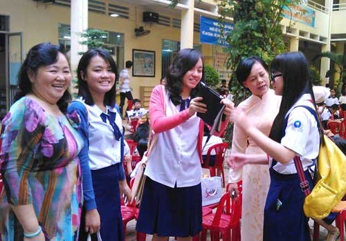 20/11, nhà trường xin từ chối nhận quà của phụ huynh - 2