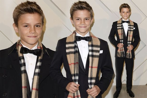 12 tuổi, con trai Beckham thu tiền tỷ nhờ làm mẫu - 1