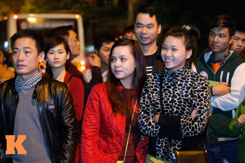 Beckham điển trai đến VN khiến fan nữ "điên đảo" - 6