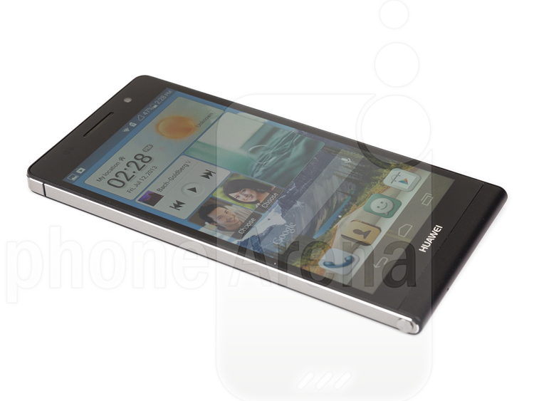 6. Huawei Ascend P6

Huawei Ascend P6 có độ dày chỉ 6.18 mm, màn hình 4.7 inch độ phân giải 720 x 1.280 pixels, sử dụng bộ vi xử lý quad-core tốc độ 1.5GHz K3V2 và bộ nhớ RAM 2GB. Thiết bị có bộ nhớ trong 8GB và khe cắm microSD. Máy ảnh sau 8.0MP và sử dụng thỏi pin có dung lượng 2.030mAh. Được biết, máy sẽ chạy Android 4.2.2 Jelly Bean với giao diện Huawei Emotion UI 1.6.
