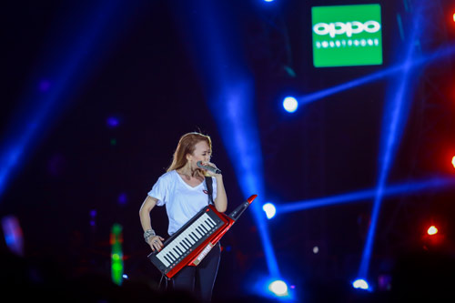 Live concert Mỹ Tâm được fanpage giải thưởng thế giới quan tâm - 5