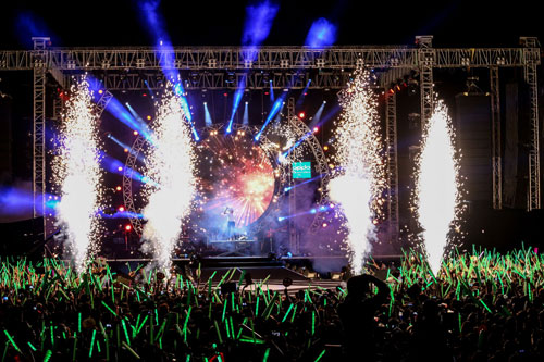 Live concert Mỹ Tâm được fanpage giải thưởng thế giới quan tâm - 3