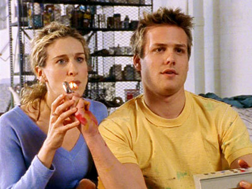 Phim "Chuyện ấy là chuyện nhỏ" bị cắt nhiều trên VTV2 - 1