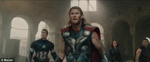 Video: Ironman đối đầu thần Sấm và người khổng lồ xanh - 13