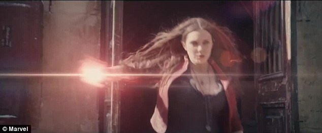 Video: Ironman đối đầu thần Sấm và người khổng lồ xanh - 10