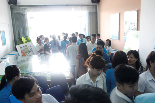 Khu đô thị cạnh Đại học Đông Á - sôi động ngày đầu mở bán - 1