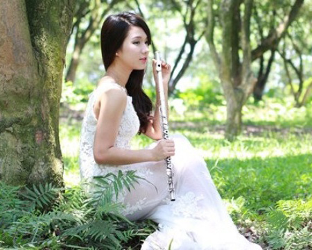 Gặp 9x xinh đẹp lập kỳ tích cuộc thi sáo quốc tế - 2