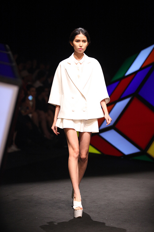 Váy áo họa tiết mèo gây ấn tượng tại Elle show - 9