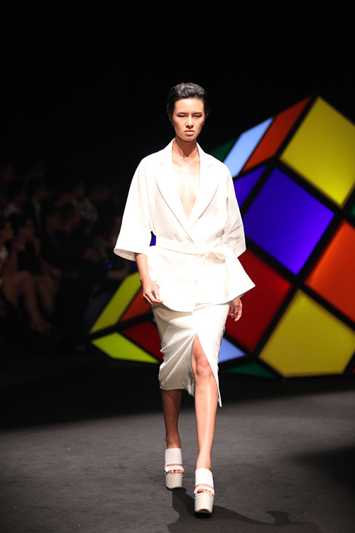 Váy áo họa tiết mèo gây ấn tượng tại Elle show - 8