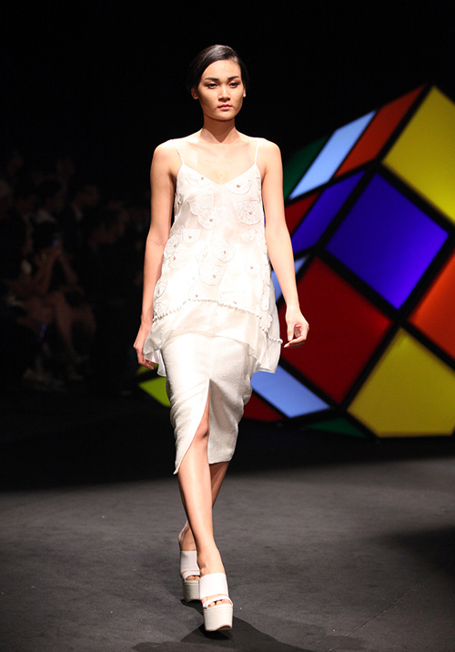 Váy áo họa tiết mèo gây ấn tượng tại Elle show - 6