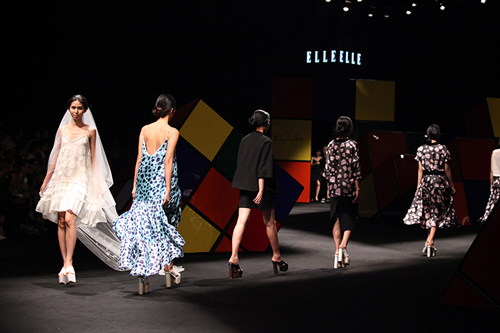 Váy áo họa tiết mèo gây ấn tượng tại Elle show - 10