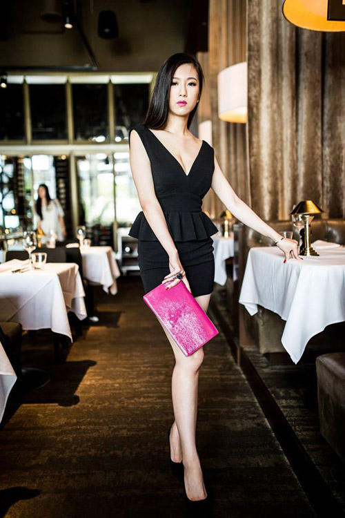 Các tiểu thư châu Á siêu giàu chê nhau dùng đồ nhái - 4