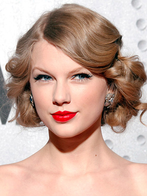 9 tuyệt kỹ làm đẹp của "công chúa" Taylor Swift - 3