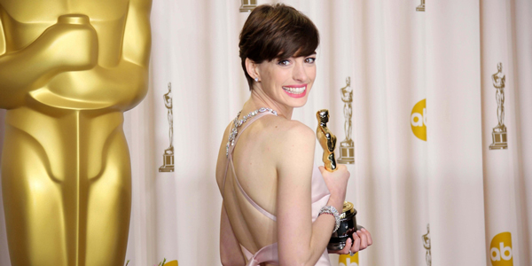 Anne Hathaway thấy "mất mặt" nếu không đạt giải Oscar - 3