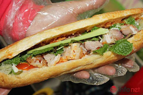 Lạ miệng với bánh mỳ heo quay Đà Nẵng tại Hà Nội - 1