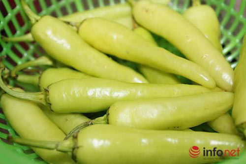 Lạ miệng với bánh mỳ heo quay Đà Nẵng tại Hà Nội - 4