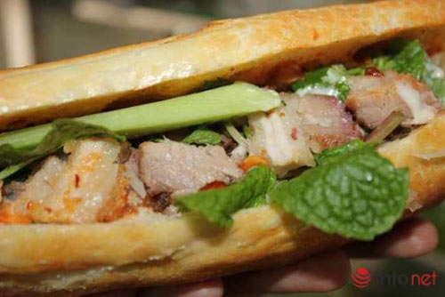 Lạ miệng với bánh mỳ heo quay Đà Nẵng tại Hà Nội - 6