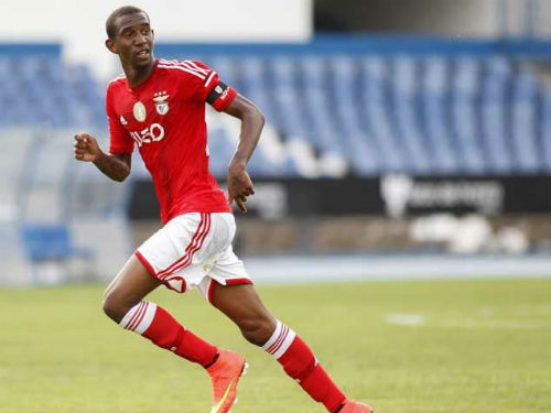 Tin HOT tối 16/11: FIFA có nguy cơ tan rã - 2