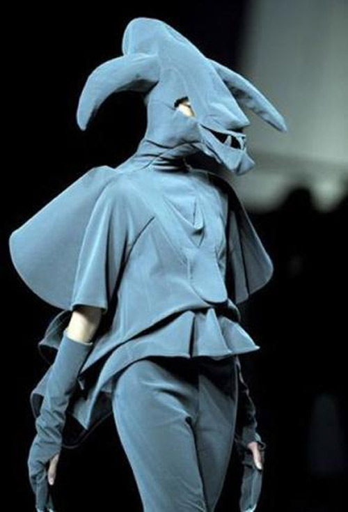 33 trang phục đáng sợ ít ai dám liều mặc - 6