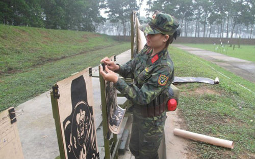 Duyên nghề của nữ xạ thủ - 1
