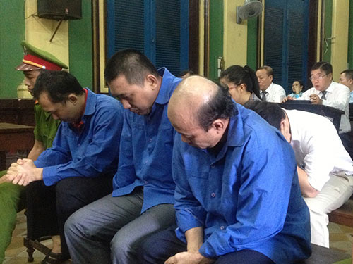 Giả đại tá quân đội, lừa hàng chục tỷ đồng - 1