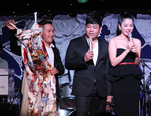 Lệ Quyên, Quang Lê kêu gọi quyên góp 300 triệu cho nghệ sỹ nghèo - 1