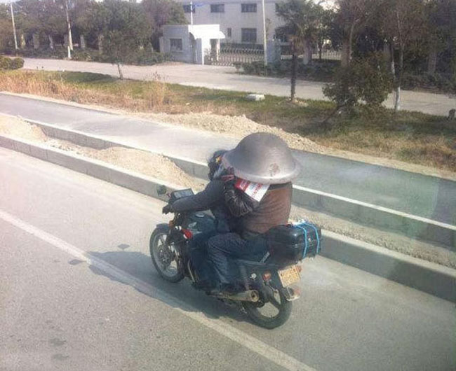 Mũ này vừa an toàn vừa chống nắng
