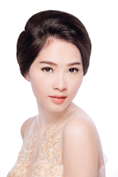 "Tiết lộ" về làn da sứ của Hoa hậu Thu Thảo - 1