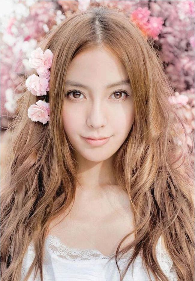 Angela Baby là người mẫu, diễn viên nổi tiếng của Trung Quốc. 

