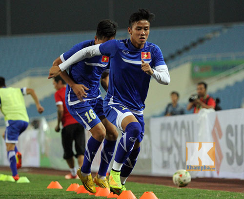 Tập luyện, ĐTVN và Indonesia "hâm nóng" sân Mỹ Đình - 10