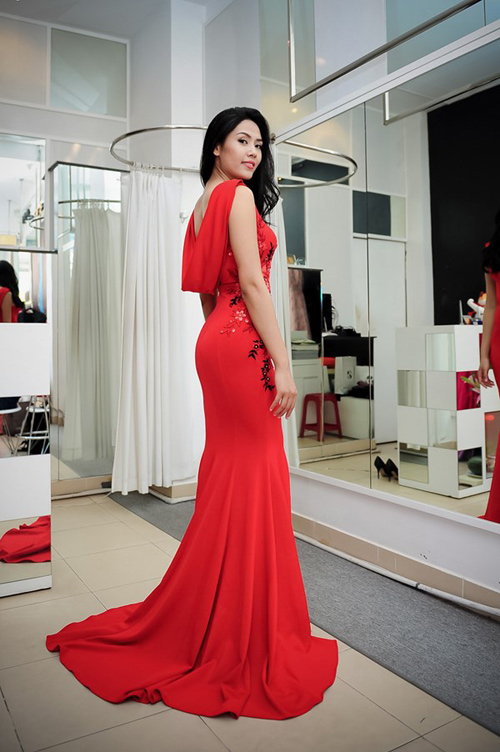 Nguyễn Thị Loan chữa nói ngọng, tự tin đến Miss World - 3