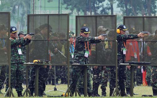 Thi đấu bắn súng quân dụng Đông Nam Á: Xạ thủ hội tụ đua tài - 1