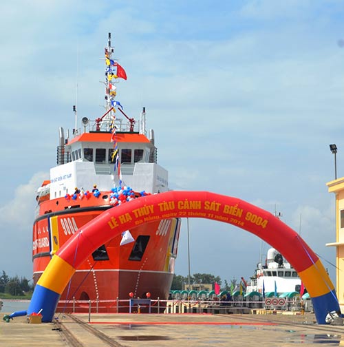 Cận cảnh tàu cứu hộ hiện đại nhất của Cảnh sát biển VN - 4