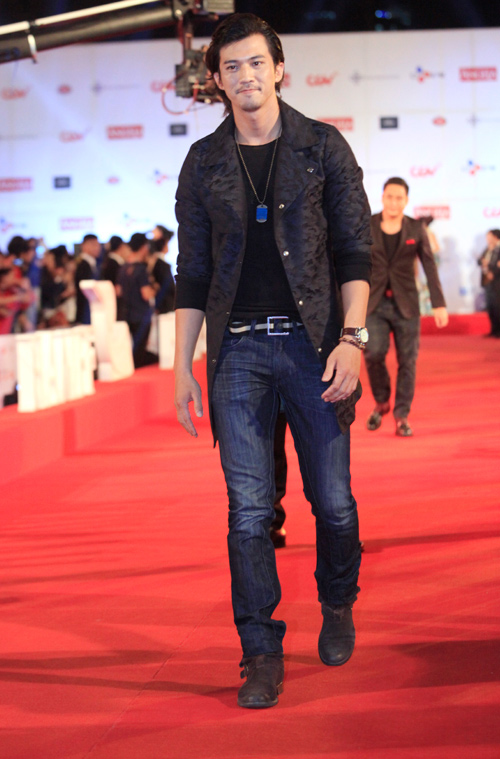 Mỹ nam Việt sánh vai tài tử thế giới trên thảm đỏ - 8