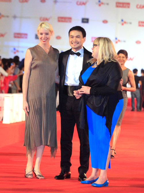 Mỹ nam Việt sánh vai tài tử thế giới trên thảm đỏ - 9