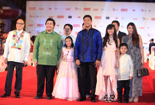 Mỹ nam Việt sánh vai tài tử thế giới trên thảm đỏ - 11