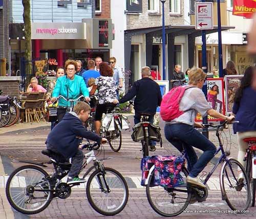 Thú vị "Vương quốc xe đạp" ở Hà Lan - 2