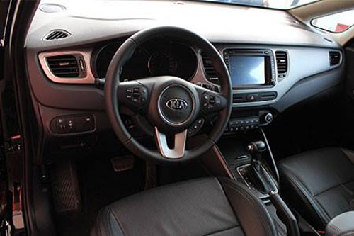 Đối thủ mới của Toyota Innova có gì đặc biệt? - 2