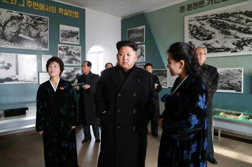 Kim Jong-un kêu gọi người dân "tổng lực chống Mỹ" - 1