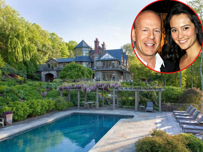 Tài tử Bruce Willis với căn villa siêu đẹp tại Bedford, New York trị giá 9 triệu USD.


