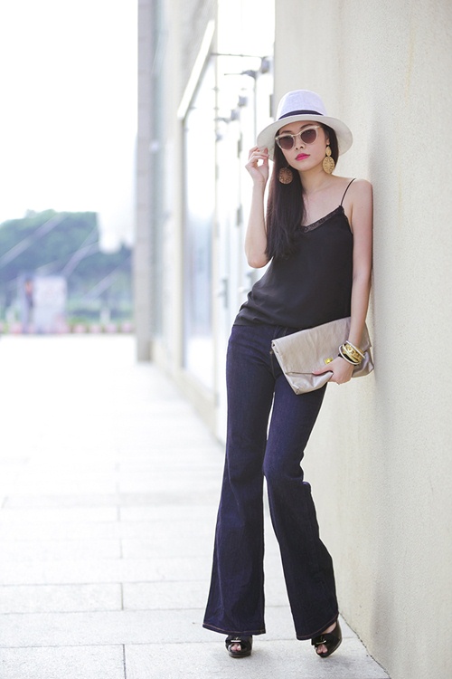 Bà xã Đăng Khôi "gây thương nhớ" vì xuống phố quá đẹp - 9