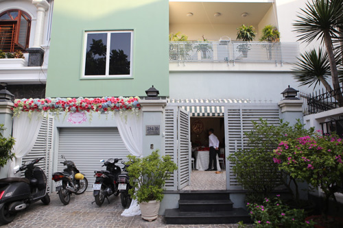 Lam Trường ngọt ngào hôn cô dâu Yến Phương - 14