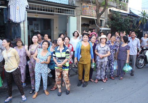 Lam Trường ngọt ngào hôn cô dâu Yến Phương - 17