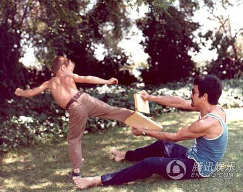 "Góc khuất" về cuộc đời huyền thoại Lý Tiểu Long - 4