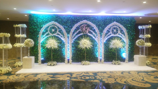 Lam Trường thắt chặt an ninh trong tiệc cưới - 8